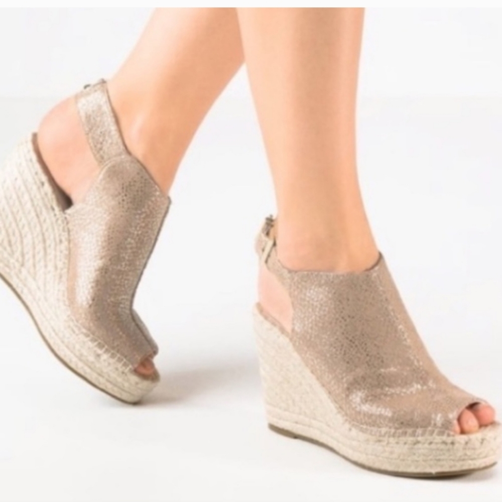 NEW Kenneth Cole Espadrille Wedge Sandals Shoes Odette Style in Shimmer …